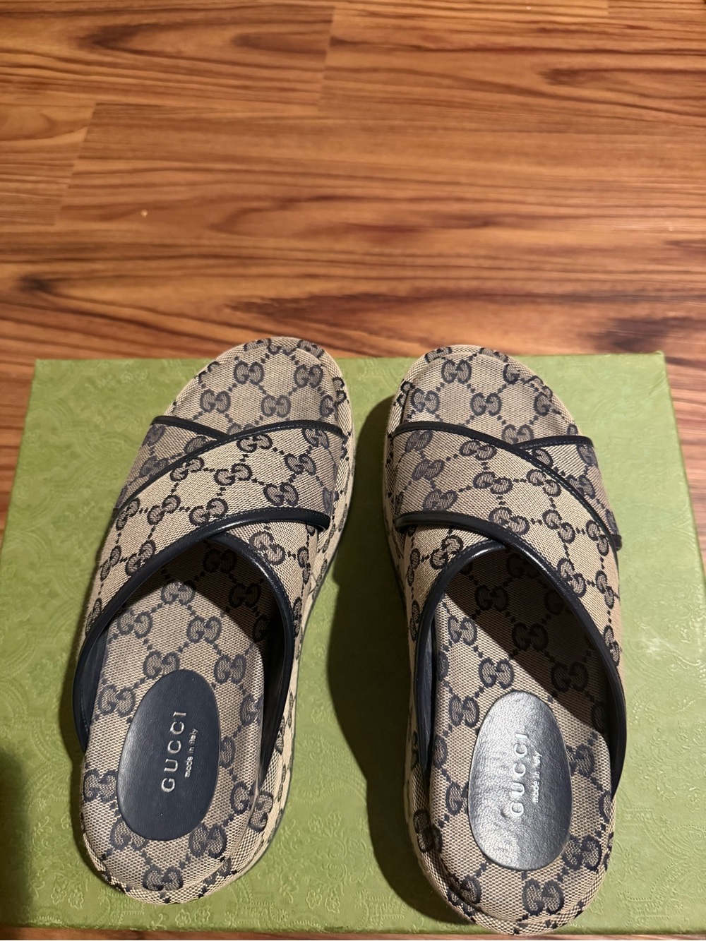 Gucci slide. - Picture 4 of 5